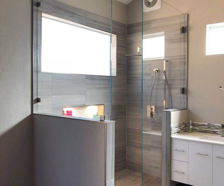 Tips and tricks for a decorative bathroom remodeling