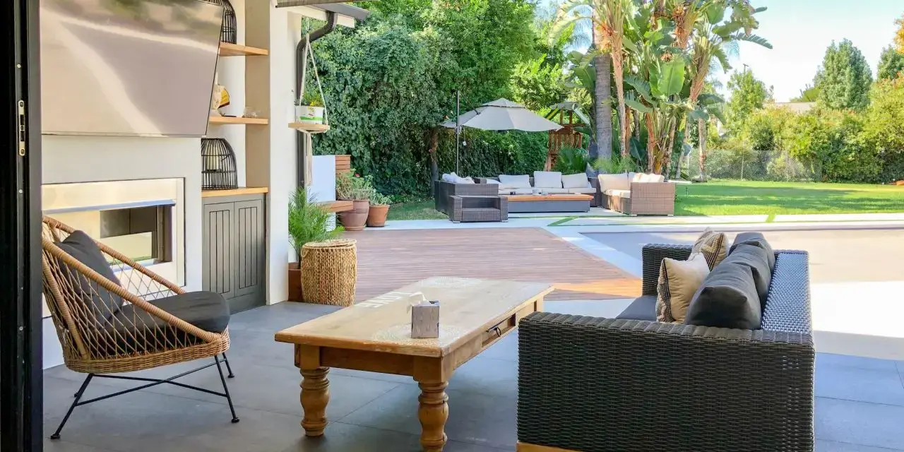 Transform your backyard into a tropical paradise
